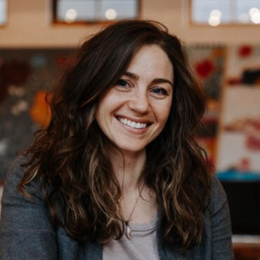 testimonial image_2 smiling woman